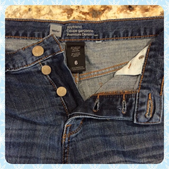 Chic denim button up Boyfriend Shorts - Picture 2 of 3